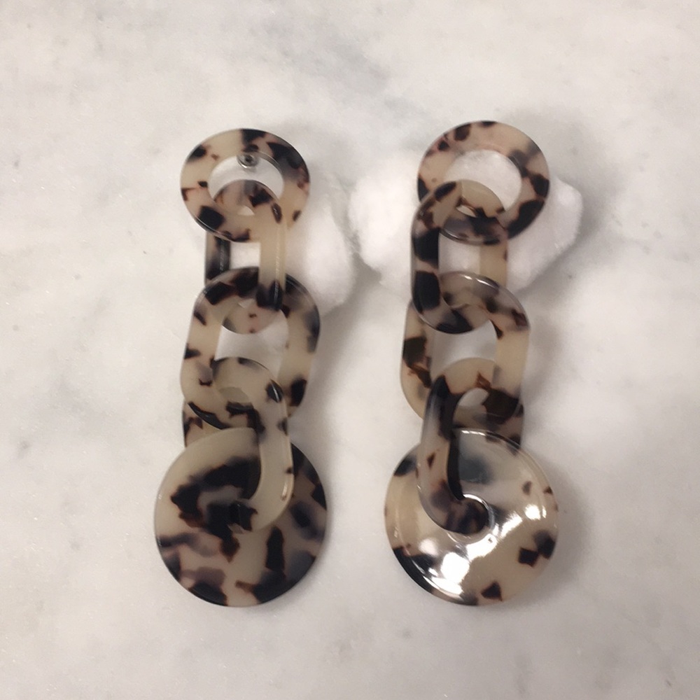 Fashion Drop Earrings Ivory/Black